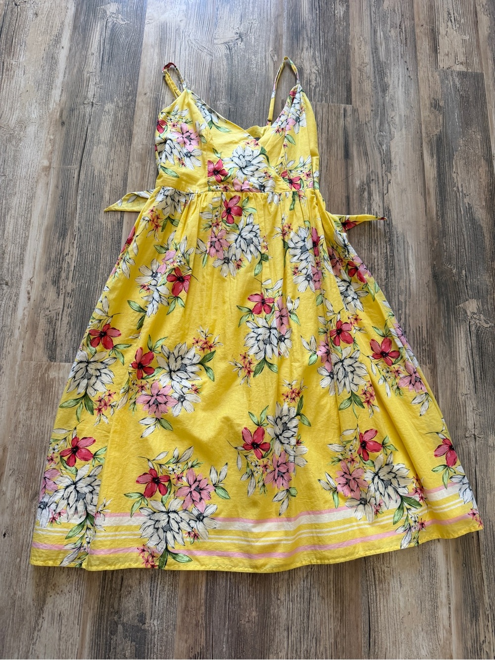 Vince Camuto Yellow Floral Tie-Waist Sundress